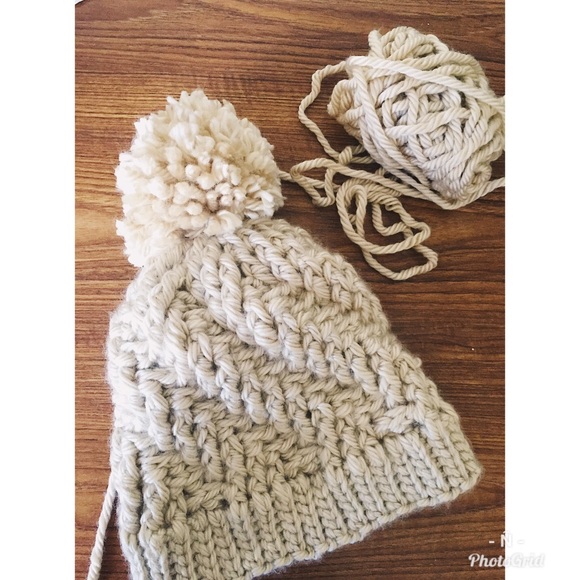 BUY 1 GET 50% OFF  HANDMADE WINTER HAR - Picture 2 of 5